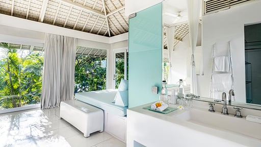 Villa Puro Blanco Bedroom 4