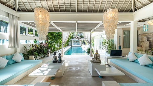 Villa Puro Blanco Living room