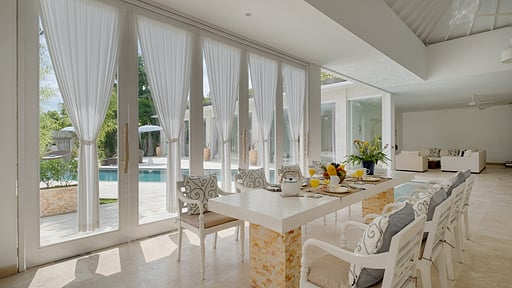 Villa Putih 1 Dining area