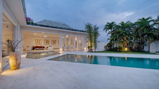 Villa Putih 1 Swimming pool