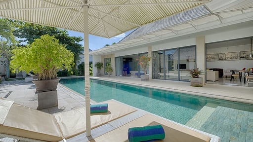 Villa Putih 2 Swimming pool