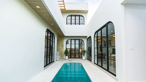 Villa Putih Susu