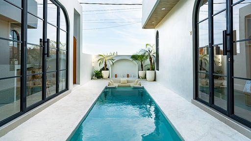 Villa Putih Susu