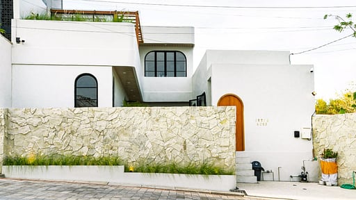 Villa Putih Susu Others