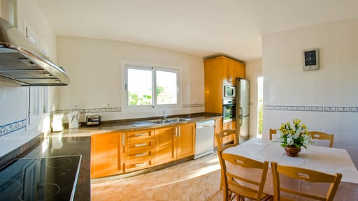 Villa Qoueta Kitchen
