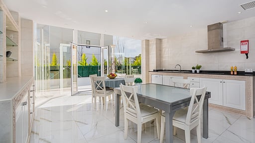 Villa Quiros 2 Kitchen