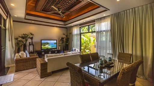 Villa Raas Living room