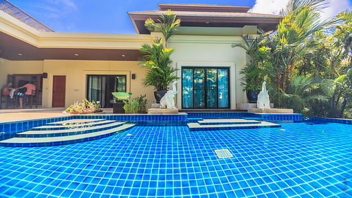 Villa Raas Swimming pool