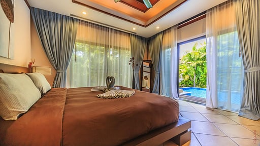 Villa Raas Bedroom 1