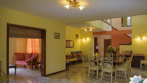 Villa Radani Essecke 1