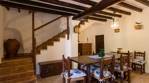 Villa Rafalet Dining area