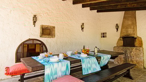 Villa Rafalet Dining area