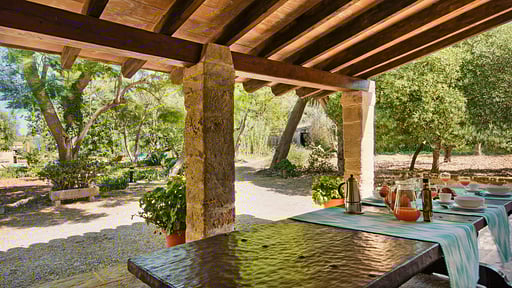 Villa Rafalet Dining area