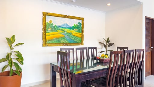 Villa Rama Dining area