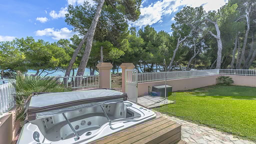Villa Ran De Mar Джакузи