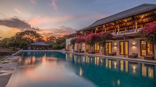 Villa Ranawara Zwembad