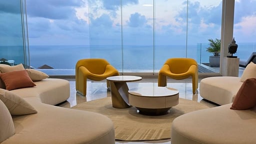 Villa Ray Living room