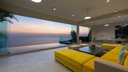 Villa Ray Living room