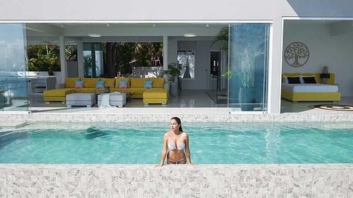 Villa Ray Swimming pool