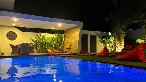 Villa Red Kiss Piscina