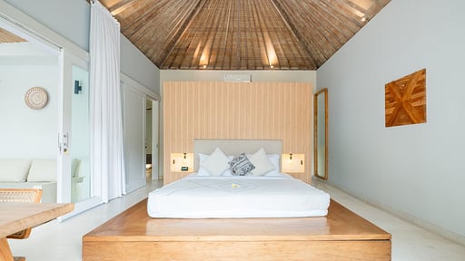 Villa Reina Bedroom 1
