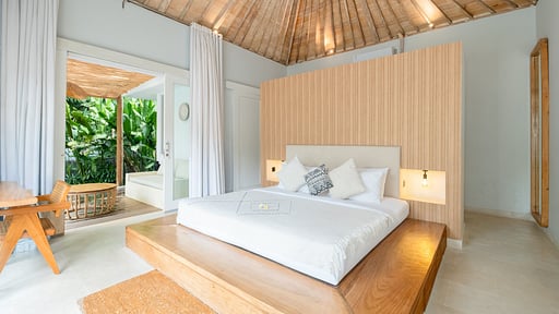 Villa Reina Bedroom 1