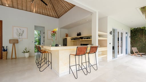 Villa Reina Kitchen