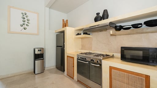 Villa Reina Kitchen