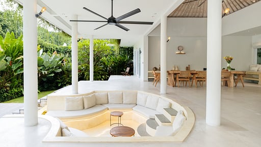 Villa Reina Living room