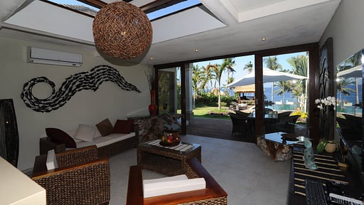 Relax Bali Residence Living room