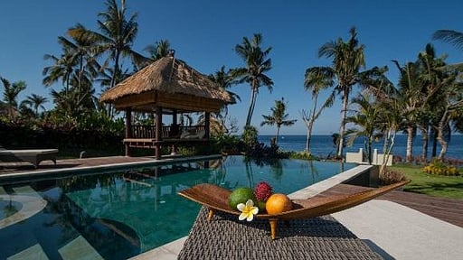 Relax Bali Residence Swimming pool