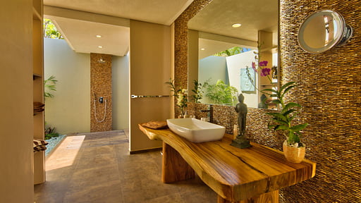 Relax Bali Residence Bedroom 1