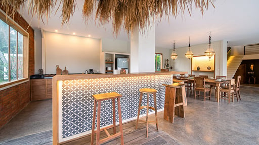 Villa Ressource Dining area