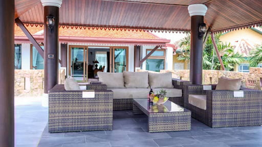 Reuan Thai Villa Gazebo