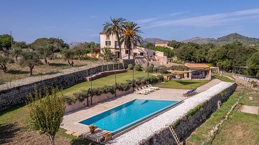 Villa Revalia Бассейн