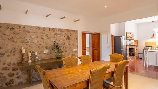 Villa Revalia Обеденная зона