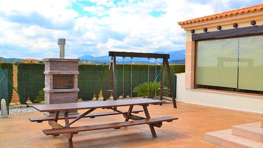 Villa Son Ferragut BBQ equipment