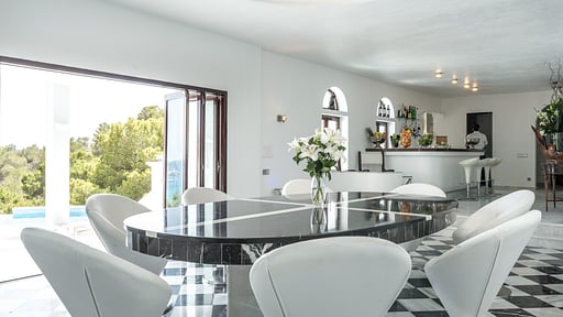 Villa Rica Dining area