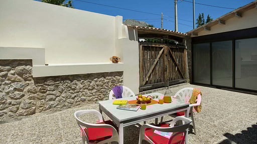 Villa Roina Dining area
