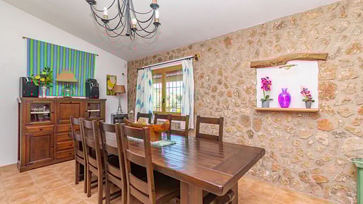 Villa Roma Nou Обеденная зона