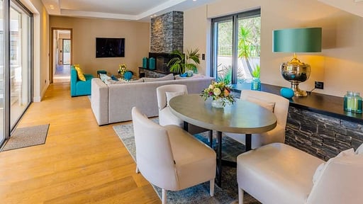 Villa Romaine Salon