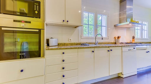 Villa Romana Bonaire Kitchen