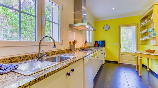 Villa Romana Bonaire Kitchen