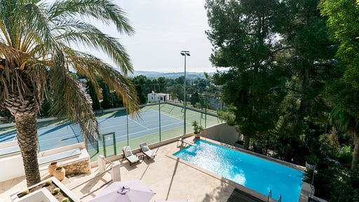 Villa Romero Rafael Tennis court