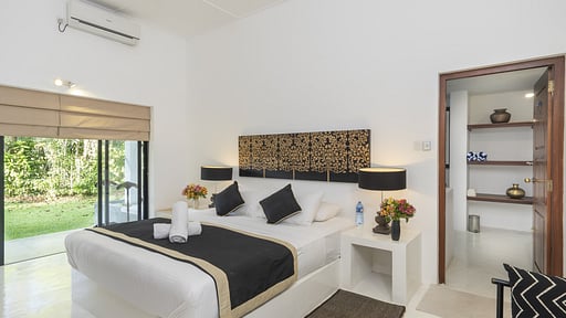 Villa Ronnaduwa Bedroom 1