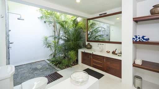 Villa Ronnaduwa Bedroom 1