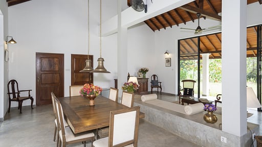 Villa Ronnaduwa Dining area 2