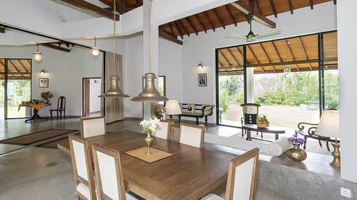 Villa Ronnaduwa Dining area 1
