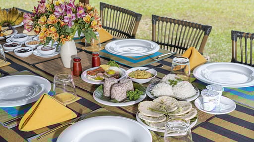 Villa Ronnaduwa Dining area