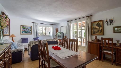 Villa Ros Petit Zona de comedor